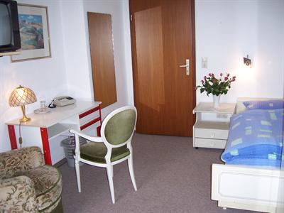 фото отеля Pension am Thermalbad Bad Nenndorf