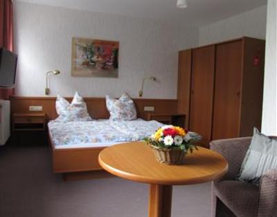фото отеля Hotelpension Garni Zur Rose