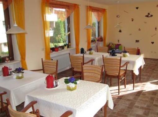 фото отеля Hotelpension Garni Zur Rose