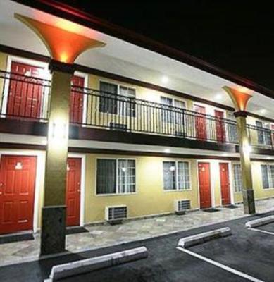 фото отеля Sky Palm Motel