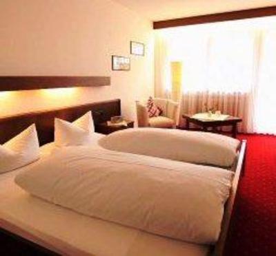 фото отеля Hotel-Gasthof Adler Oberteuringen