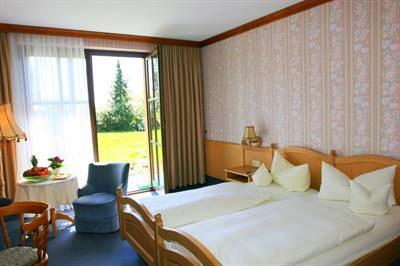 фото отеля Parkhotel Krone Alzenau