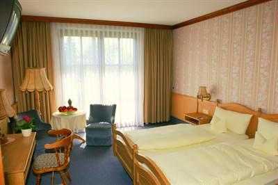 фото отеля Parkhotel Krone Alzenau