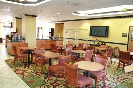 фото отеля Hampton Inn Jackson Clinton