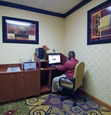 фото отеля Hampton Inn Jackson Clinton