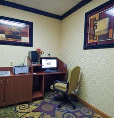фото отеля Hampton Inn Jackson Clinton