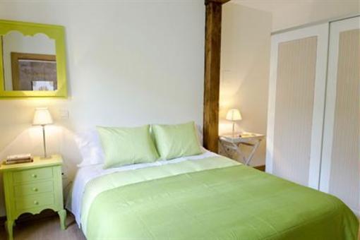 фото отеля Apartamentos Turísticos Los Zapatos Morados