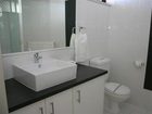 фото отеля Broadbeach Travel Inn Apartments