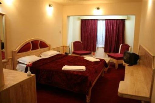 фото отеля Darshan Hotel Ooty