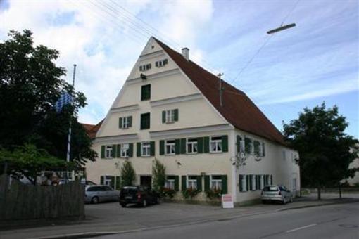 фото отеля Gasthof Adler Zusmarshausen