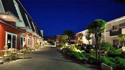 фото отеля Hotel Am Schlosspark Husum