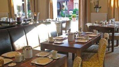 фото отеля Hotel Am Schlosspark Husum