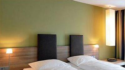 фото отеля Hotel Am Schlosspark Husum