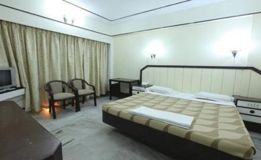 фото отеля Hotel Sivapriya