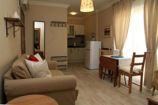 фото отеля Levant Hotel And Aparts Cesme