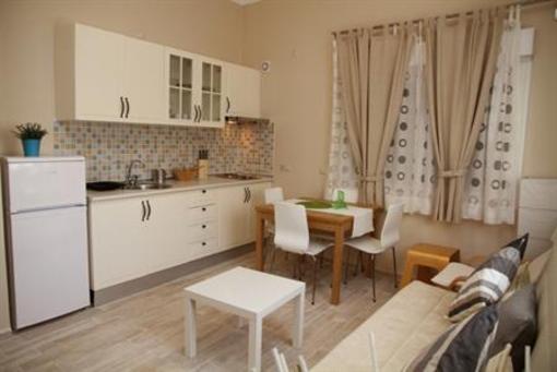фото отеля Levant Hotel And Aparts Cesme