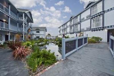 фото отеля BEST WESTERN PLUS Bayshore Inn