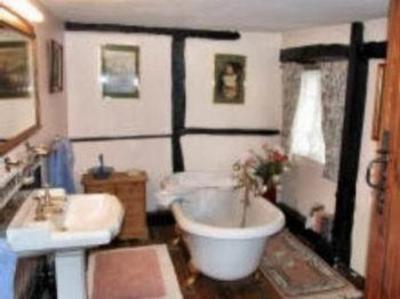 фото отеля Tudor Rose Cottage Stratford Upon Avon