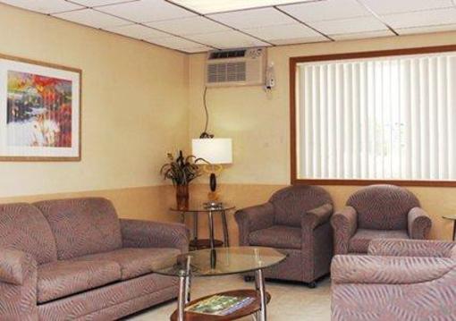 фото отеля Econo Lodge Hays