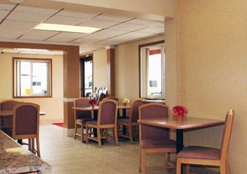 фото отеля Econo Lodge Hays