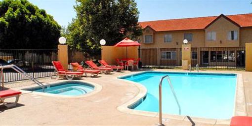 фото отеля GuestHouse International Hotel & Suites