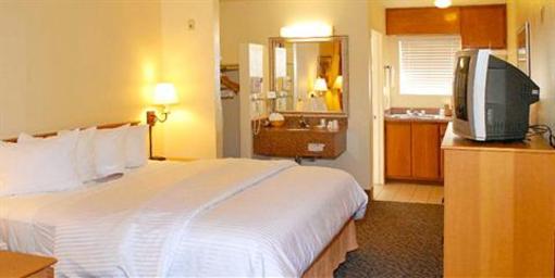 фото отеля GuestHouse International Hotel & Suites