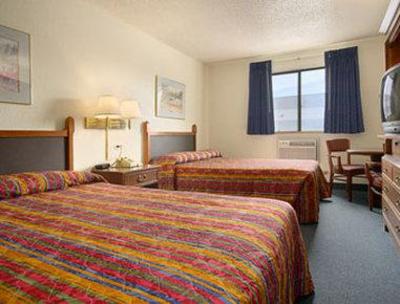 фото отеля Super 8 Waukegan