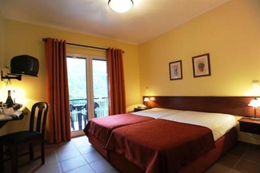 фото отеля Residencial Encumeada Ribeira Brava