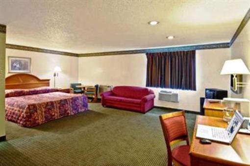 фото отеля Econo Lodge Akron