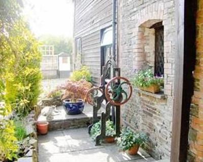 фото отеля Lew Barn Bed & Breakfast Holsworthy