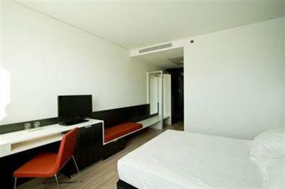 фото отеля Axor Feria Hotel