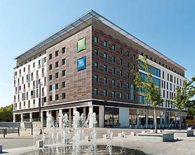 фото отеля Ibis Styles Nimes Gare Centre