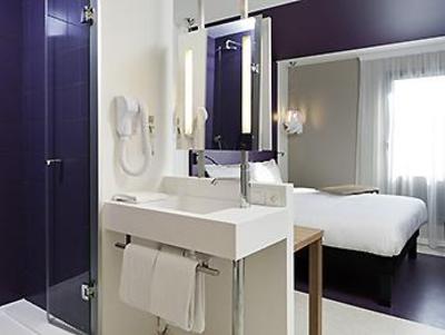 фото отеля Ibis Styles Nimes Gare Centre