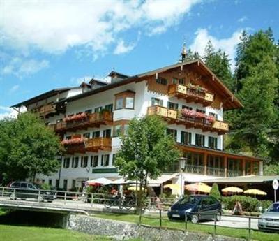 фото отеля Fischerwirt am Achensee Hotel Achenkirch