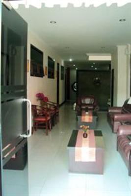 фото отеля Guest House Scarlet Kebon Kawung