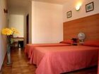 фото отеля Hostal Montana