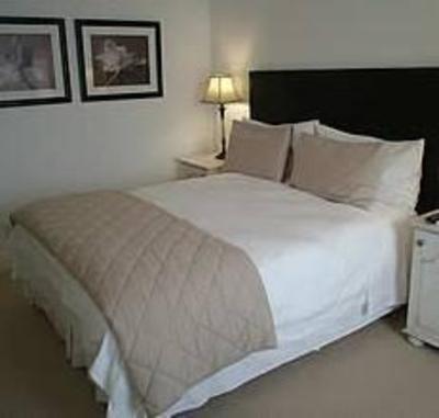 фото отеля Ashbourne Manor Bed & Breakfast Port Elizabeth