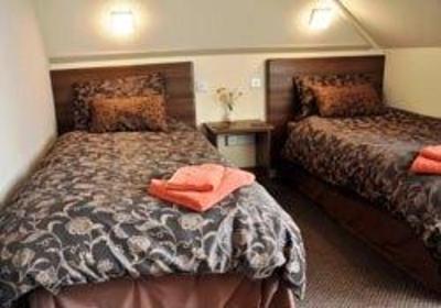 фото отеля Normanby Guesthouse