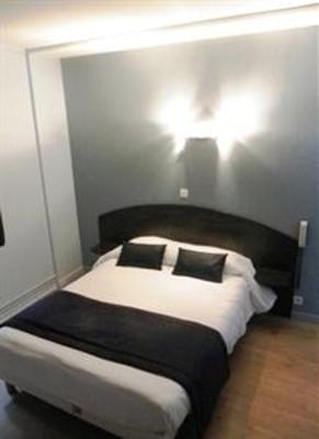 фото отеля Hotel Du Port Les Sables-d'Olonne