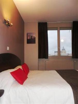 фото отеля Hotel Du Port Les Sables-d'Olonne