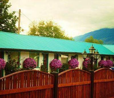 фото отеля Riverside Motel Port Alberni