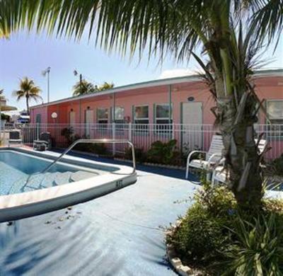 фото отеля Shipwreck Motel