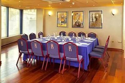 фото отеля Hotel Maestranza