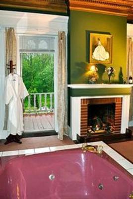 фото отеля Bernadine's Stillman Inn