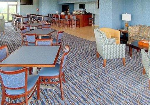 фото отеля Comfort Suites Atlanta Airport