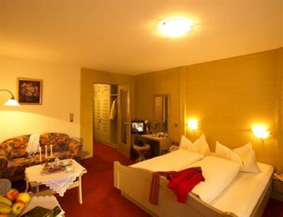фото отеля Sporthotel Krone Schoppernau