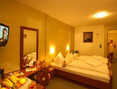 фото отеля Sporthotel Krone Schoppernau