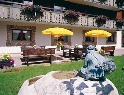 фото отеля Sporthotel Krone Schoppernau