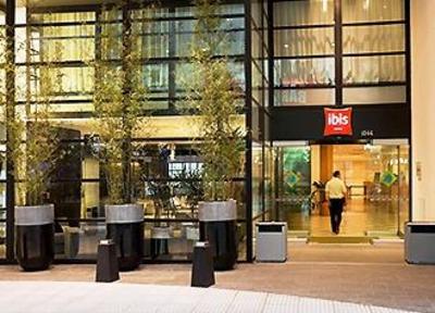 фото отеля Hotel Ibis Buenos Aires Obelisco