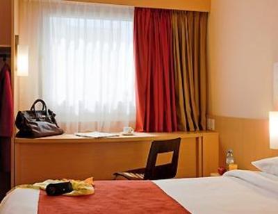 фото отеля Hotel Ibis Buenos Aires Obelisco